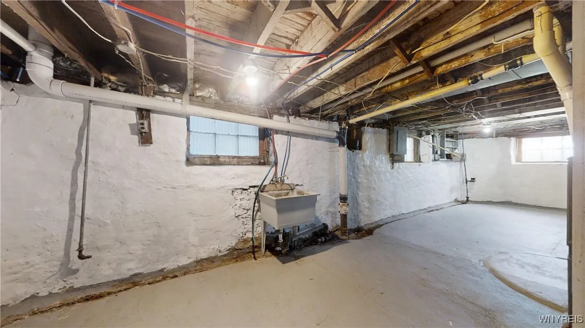 114 Spaulding Street, Buffalo, New York 14220, Buffalo, New York 14220, 4 Bedrooms Bedrooms, 9 Rooms Rooms,1 BathroomBathrooms,Residential,For Sale,114 Spaulding Street, Buffalo, New York 14220,0,B1643190