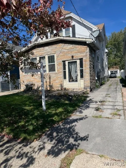516 Winspear Avenue, Buffalo, New York 14215, Buffalo, New York 14215, 3 Bedrooms Bedrooms, ,2 BathroomsBathrooms,Residential,For Sale,516 Winspear Avenue, Buffalo, New York 14215,0,B1644163