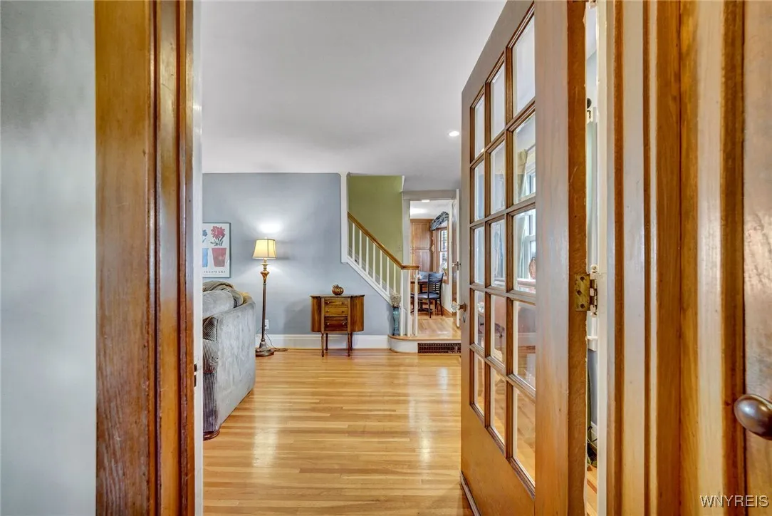 49 East Girard Boulevard, Tonawanda, New York 1421, Tonawanda, New York 14217, 4 Bedrooms Bedrooms, 10 Rooms Rooms,2 BathroomsBathrooms,Residential,For Sale,49 East Girard Boulevard, Tonawanda, New York 1421,0,B1641717