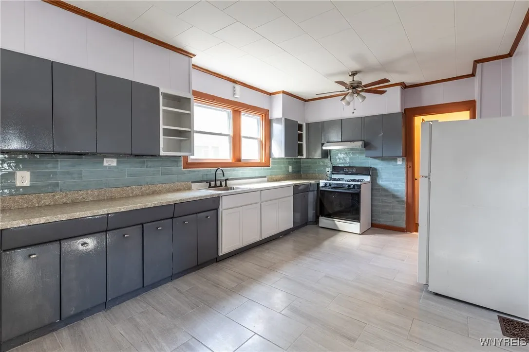 37 Alsace Avenue, Buffalo, New York 14220, Buffalo, New York 14220, 6 Bedrooms Bedrooms, 8 Rooms Rooms,1 BathroomBathrooms,Residential,For Sale,37 Alsace Avenue, Buffalo, New York 14220,0,B1644244