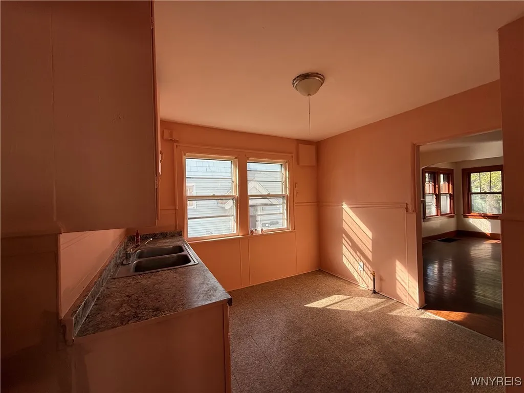 549 Lisbon Avenue, Buffalo, New York 14215, Buffalo, New York 14215, 3 Bedrooms Bedrooms, 6 Rooms Rooms,1 BathroomBathrooms,Residential Lease,For Rent,549 Lisbon Avenue, Buffalo, New York 14215,0,B1641116