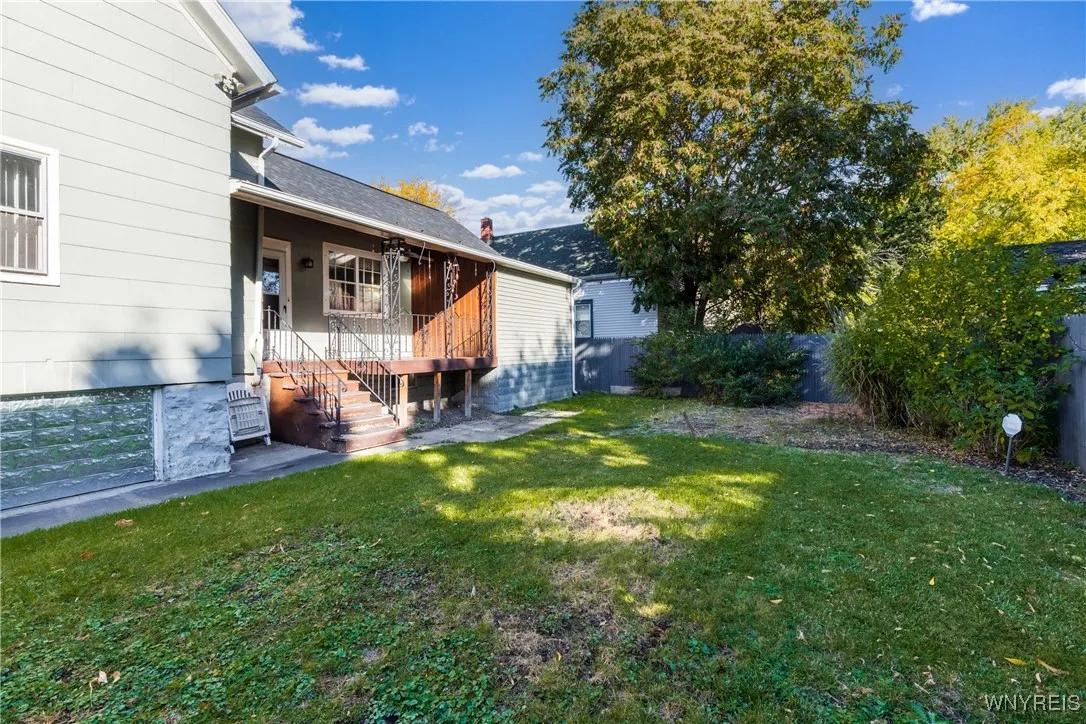 406 Doat Street, Buffalo, New York 14211, Buffalo, New York 14211, 3 Bedrooms Bedrooms, 7 Rooms Rooms,1 BathroomBathrooms,Residential,For Sale,406 Doat Street, Buffalo, New York 14211,0,B1644223
