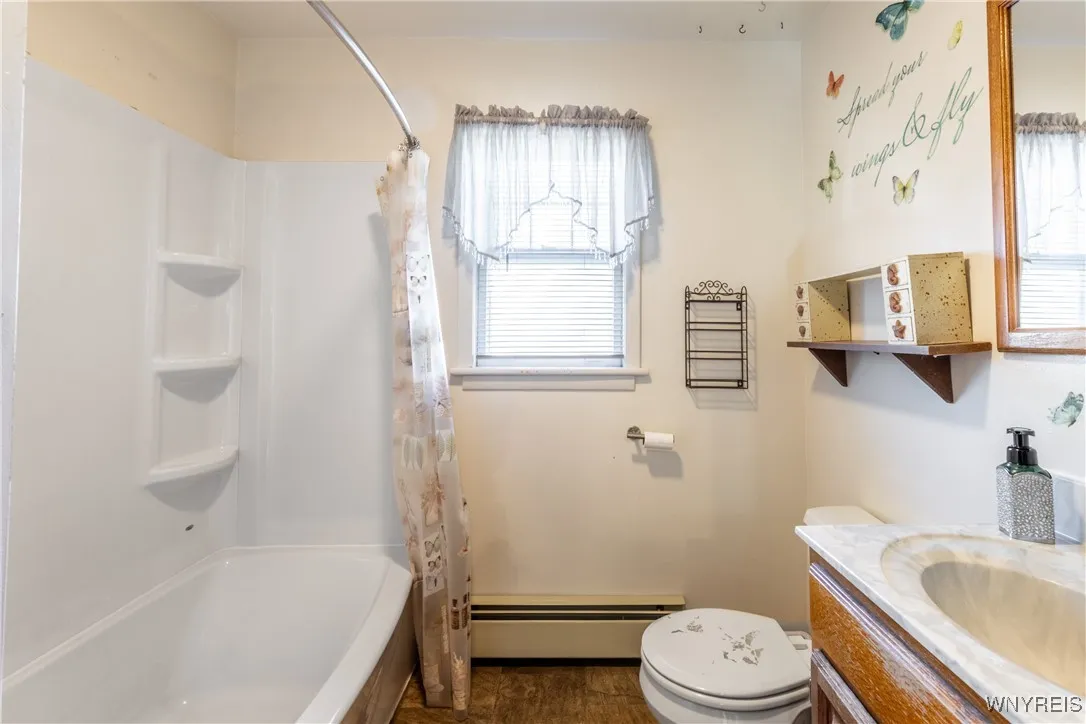 406 Doat Street, Buffalo, New York 14211, Buffalo, New York 14211, 3 Bedrooms Bedrooms, 7 Rooms Rooms,1 BathroomBathrooms,Residential,For Sale,406 Doat Street, Buffalo, New York 14211,0,B1644223