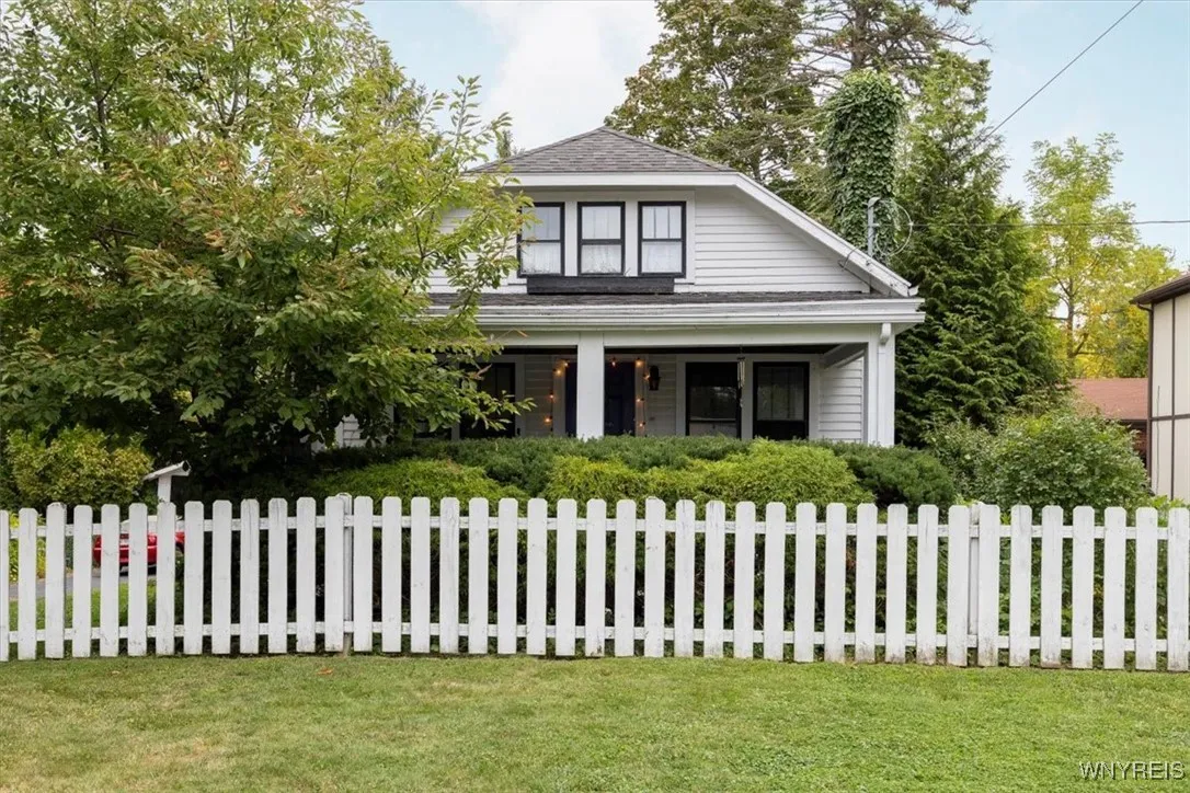 5665 East Lane, Hamburg, New York 14085, Hamburg, New York 14085, 3 Bedrooms Bedrooms, 6 Rooms Rooms,2 BathroomsBathrooms,Residential,Closed,5665 East Lane, Hamburg, New York 14085,0,B1644256