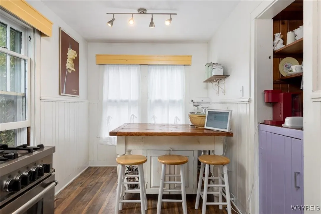 5665 East Lane, Hamburg, New York 14085, Hamburg, New York 14085, 3 Bedrooms Bedrooms, 6 Rooms Rooms,2 BathroomsBathrooms,Residential,Closed,5665 East Lane, Hamburg, New York 14085,0,B1644256