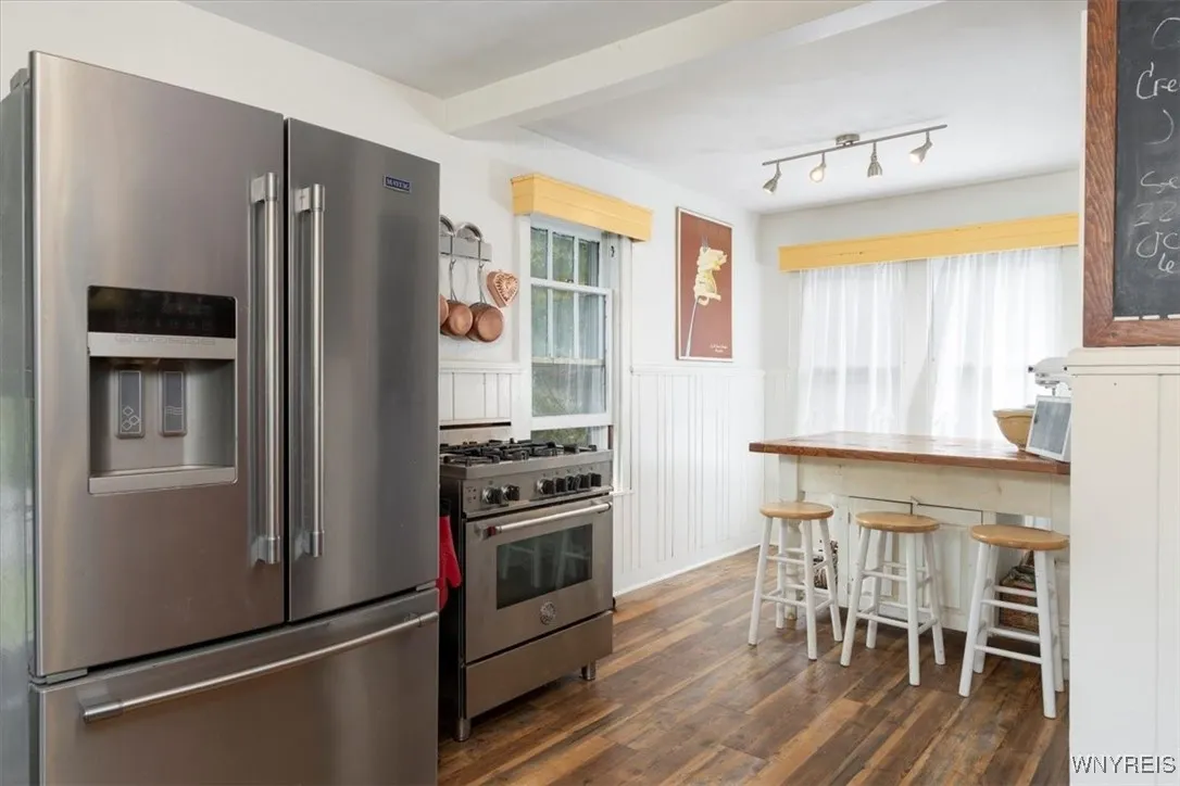 5665 East Lane, Hamburg, New York 14085, Hamburg, New York 14085, 3 Bedrooms Bedrooms, 6 Rooms Rooms,2 BathroomsBathrooms,Residential,Closed,5665 East Lane, Hamburg, New York 14085,0,B1644256