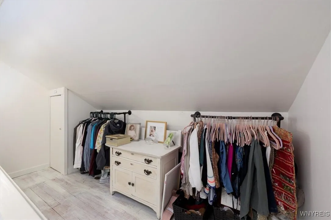 5665 East Lane, Hamburg, New York 14085, Hamburg, New York 14085, 3 Bedrooms Bedrooms, 6 Rooms Rooms,2 BathroomsBathrooms,Residential,Closed,5665 East Lane, Hamburg, New York 14085,0,B1644256