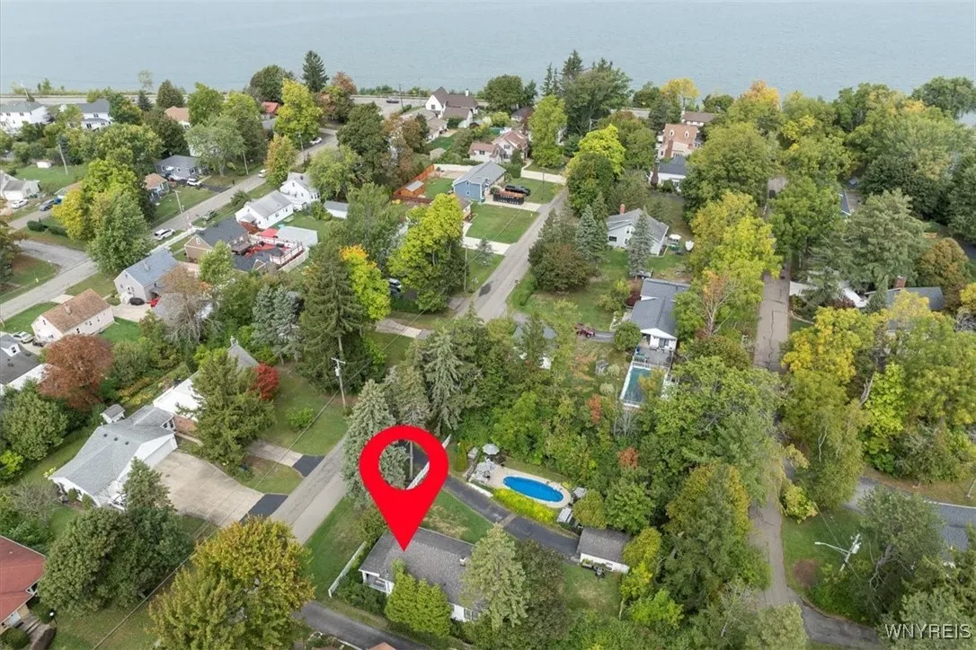 5665 East Lane, Hamburg, New York 14085, Hamburg, New York 14085, 3 Bedrooms Bedrooms, 6 Rooms Rooms,2 BathroomsBathrooms,Residential,Closed,5665 East Lane, Hamburg, New York 14085,0,B1644256