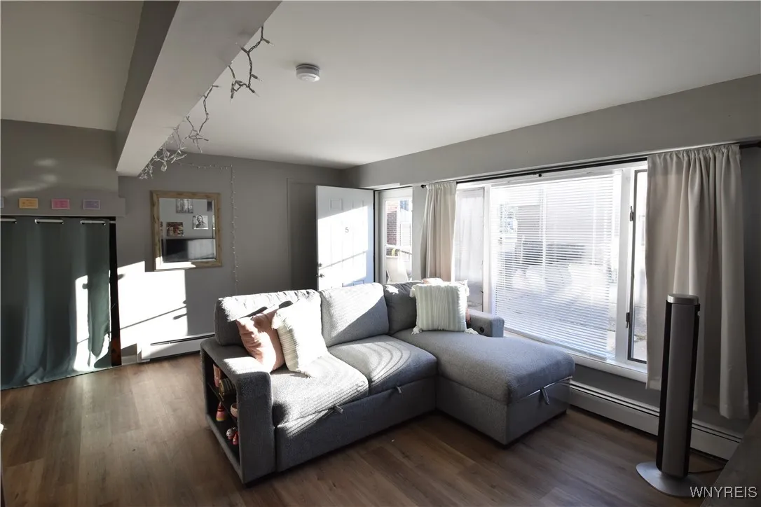 1455 Sheridan Drive 5, Tonawanda, New York 14217, Tonawanda, New York 14217, 2 Bedrooms Bedrooms, 4 Rooms Rooms,1 BathroomBathrooms,Residential Lease,For Rent,1455 Sheridan Drive 5, Tonawanda, New York 14217,0,B1644000