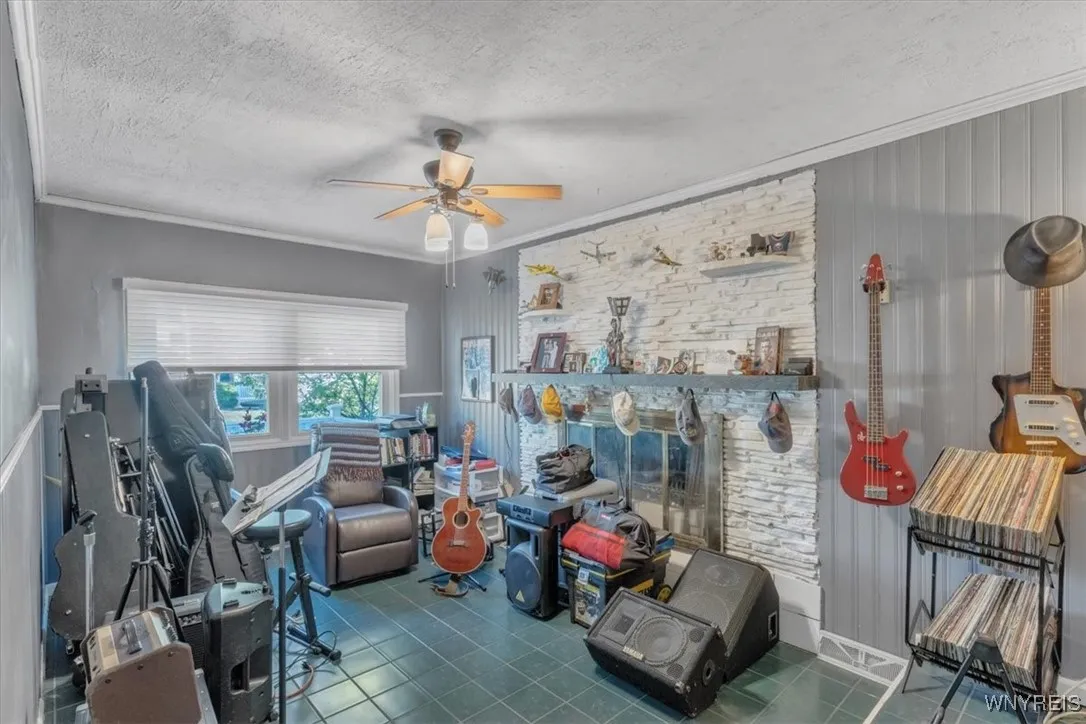 901 Onondaga Street, Lewiston, New York 14092, Lewiston, New York 14092, 4 Bedrooms Bedrooms, 10 Rooms Rooms,2 BathroomsBathrooms,Residential,For Sale,901 Onondaga Street, Lewiston, New York 14092,0,B1644160