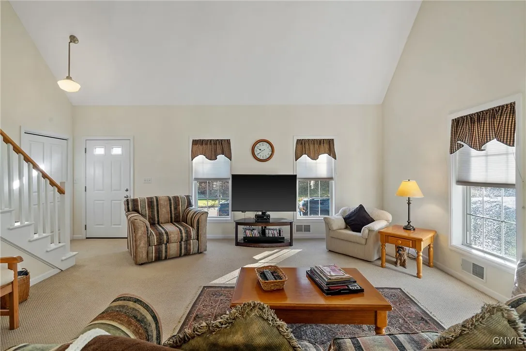 62 Third Avenue, Oswego, New York 13126, Oswego, New York 13126, 2 Bedrooms Bedrooms, 7 Rooms Rooms,2 BathroomsBathrooms,Residential,Closed,62 Third Avenue, Oswego, New York 13126,0,S1643907