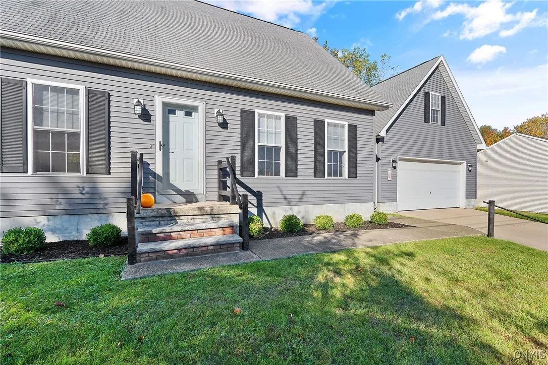 62 Third Avenue, Oswego, New York 13126, Oswego, New York 13126, 2 Bedrooms Bedrooms, 7 Rooms Rooms,2 BathroomsBathrooms,Residential,Closed,62 Third Avenue, Oswego, New York 13126,0,S1643907