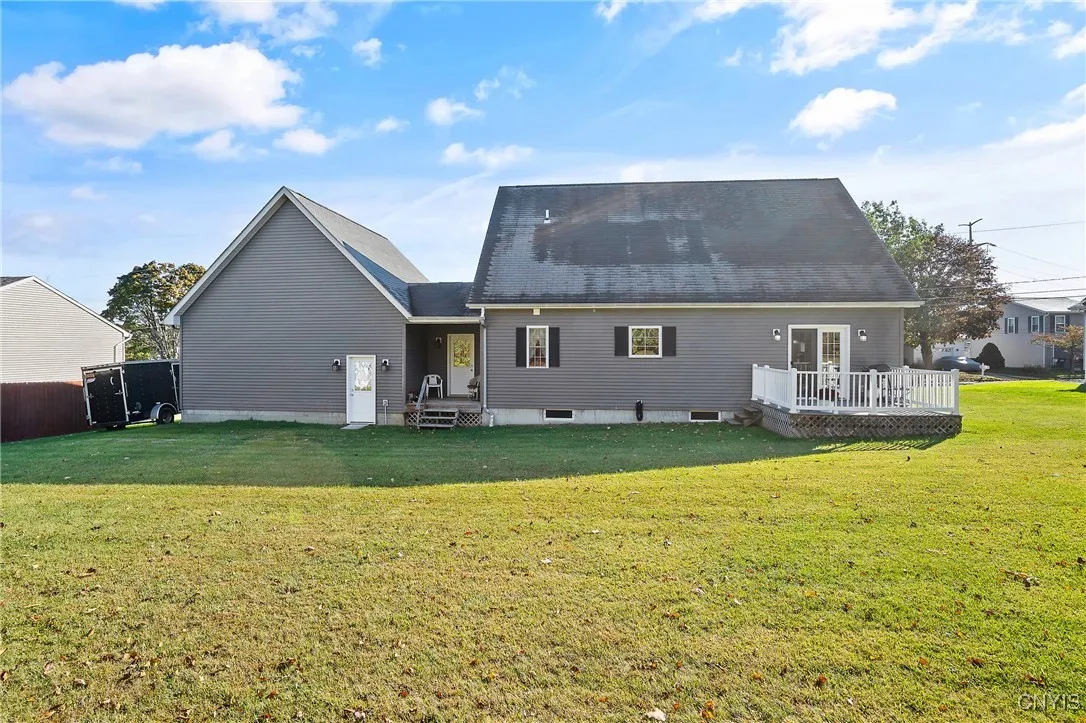 62 Third Avenue, Oswego, New York 13126, Oswego, New York 13126, 2 Bedrooms Bedrooms, 7 Rooms Rooms,2 BathroomsBathrooms,Residential,Closed,62 Third Avenue, Oswego, New York 13126,0,S1643907