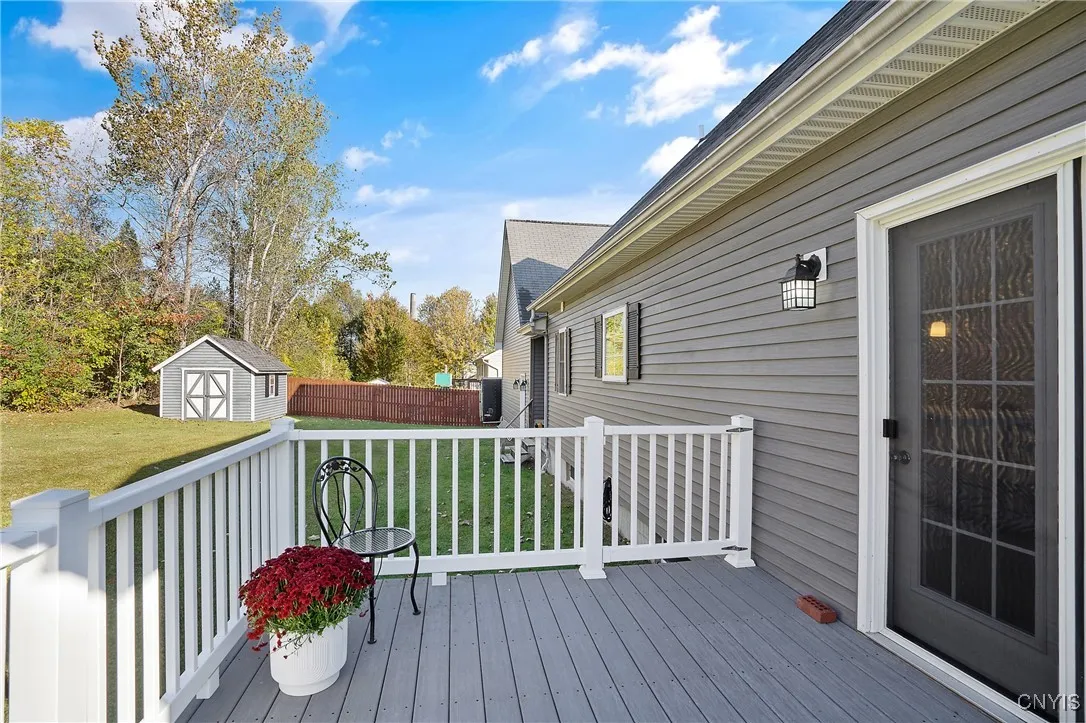 62 Third Avenue, Oswego, New York 13126, Oswego, New York 13126, 2 Bedrooms Bedrooms, 7 Rooms Rooms,2 BathroomsBathrooms,Residential,Closed,62 Third Avenue, Oswego, New York 13126,0,S1643907