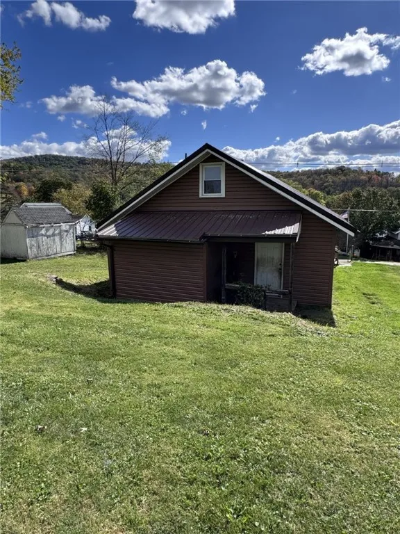 47 Edson Street, Eldred, Pennsylvania 16731, Eldred, Pennsylvania 16731, 3 Bedrooms Bedrooms, 6 Rooms Rooms,1 BathroomBathrooms,Residential,For Sale,47 Edson Street, Eldred, Pennsylvania 16731,0,R1643488