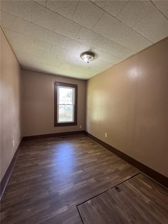 47 Edson Street, Eldred, Pennsylvania 16731, Eldred, Pennsylvania 16731, 3 Bedrooms Bedrooms, 6 Rooms Rooms,1 BathroomBathrooms,Residential,For Sale,47 Edson Street, Eldred, Pennsylvania 16731,0,R1643488