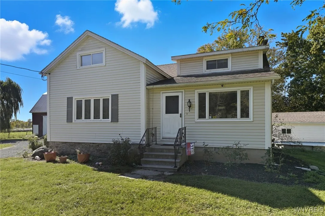 3732 Ewings Road, Newfane, New York 14094, Newfane, New York 14094, 3 Bedrooms Bedrooms, 8 Rooms Rooms,1 BathroomBathrooms,Residential,Closed,3732 Ewings Road, Newfane, New York 14094,0,B1644354