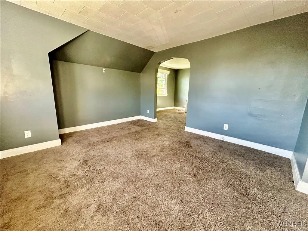 132 Hewitt Avenue, Buffalo, New York 14215, Buffalo, New York 14215, 4 Bedrooms Bedrooms, ,2 BathroomsBathrooms,Residential,For Sale,132 Hewitt Avenue, Buffalo, New York 14215,0,B1644161