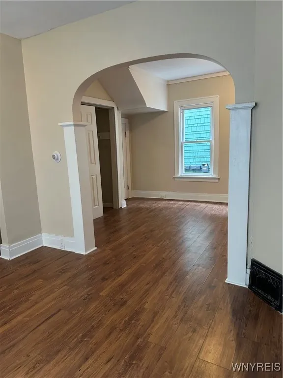 28 Red Jacket Parkway, Buffalo, New York 14220, Buffalo, New York 14220, 5 Bedrooms Bedrooms, ,2 BathroomsBathrooms,Residential,For Sale,28 Red Jacket Parkway, Buffalo, New York 14220,0,B1644409