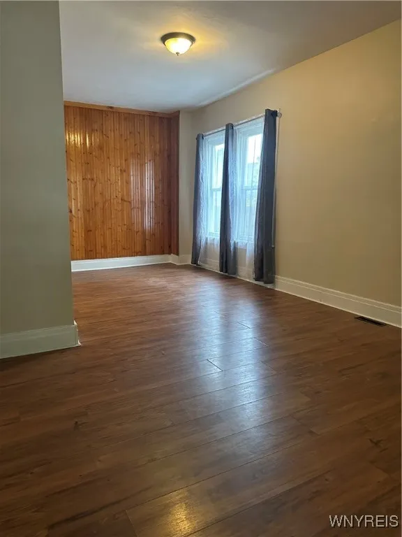 28 Red Jacket Parkway, Buffalo, New York 14220, Buffalo, New York 14220, 5 Bedrooms Bedrooms, ,2 BathroomsBathrooms,Residential,For Sale,28 Red Jacket Parkway, Buffalo, New York 14220,0,B1644409