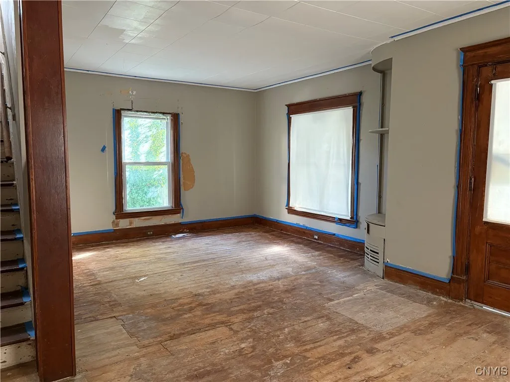 717 Cannon Street, Syracuse, New York 13205, Syracuse, New York 13205, 4 Bedrooms Bedrooms, 11 Rooms Rooms,1 BathroomBathrooms,Residential,For Sale,717 Cannon Street, Syracuse, New York 13205,0,S1644286