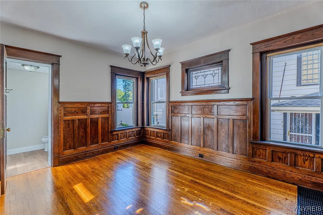 87 Sterling Avenue, Buffalo, New York 14216, Buffalo, New York 14216, 4 Bedrooms Bedrooms, 10 Rooms Rooms,1 BathroomBathrooms,Residential,For Sale,87 Sterling Avenue, Buffalo, New York 14216,0,B1642675