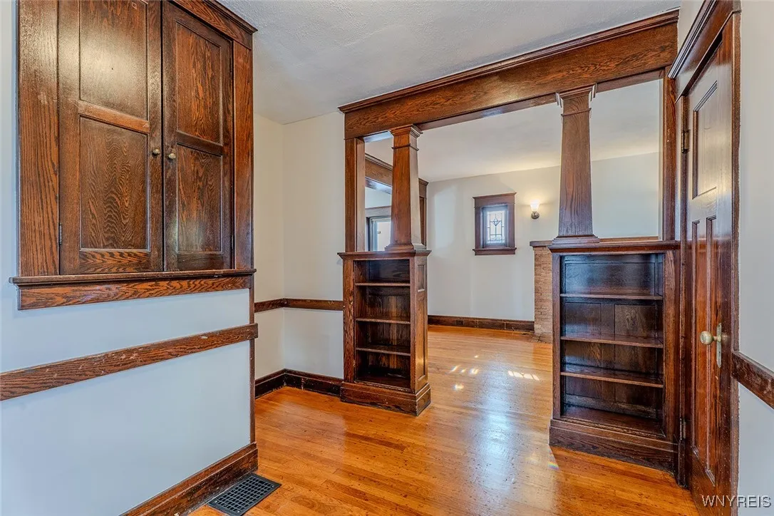 87 Sterling Avenue, Buffalo, New York 14216, Buffalo, New York 14216, 4 Bedrooms Bedrooms, 10 Rooms Rooms,1 BathroomBathrooms,Residential,For Sale,87 Sterling Avenue, Buffalo, New York 14216,0,B1642675