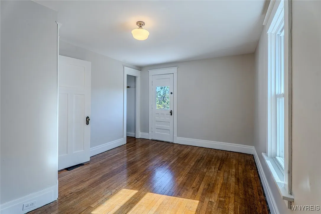 87 Sterling Avenue, Buffalo, New York 14216, Buffalo, New York 14216, 4 Bedrooms Bedrooms, 10 Rooms Rooms,1 BathroomBathrooms,Residential,For Sale,87 Sterling Avenue, Buffalo, New York 14216,0,B1642675