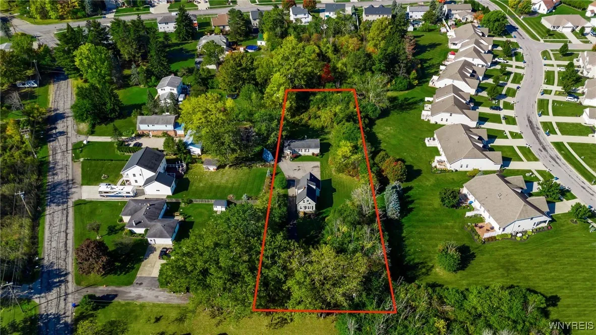4022 Sheldon Road, Hamburg, New York 14127, Hamburg, New York 14127, 5 Bedrooms Bedrooms, ,3 BathroomsBathrooms,Residential,Closed,4022 Sheldon Road, Hamburg, New York 14127,0,B1642294