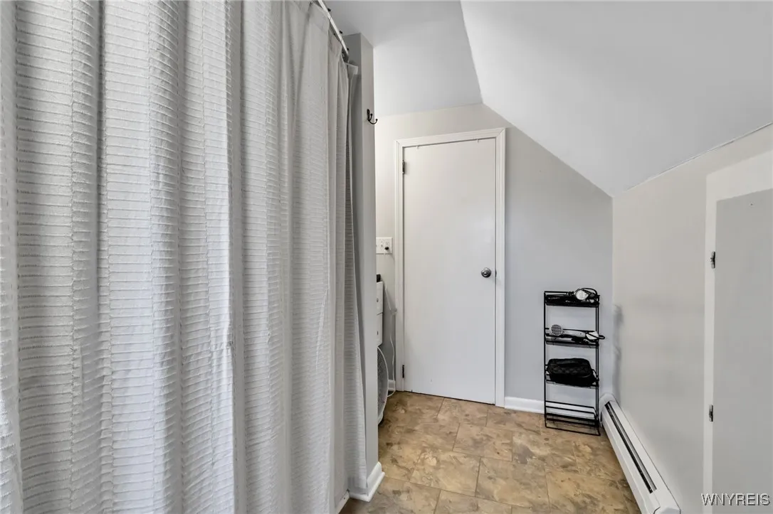 4022 Sheldon Road, Hamburg, New York 14127, Hamburg, New York 14127, 5 Bedrooms Bedrooms, ,3 BathroomsBathrooms,Residential,Closed,4022 Sheldon Road, Hamburg, New York 14127,0,B1642294