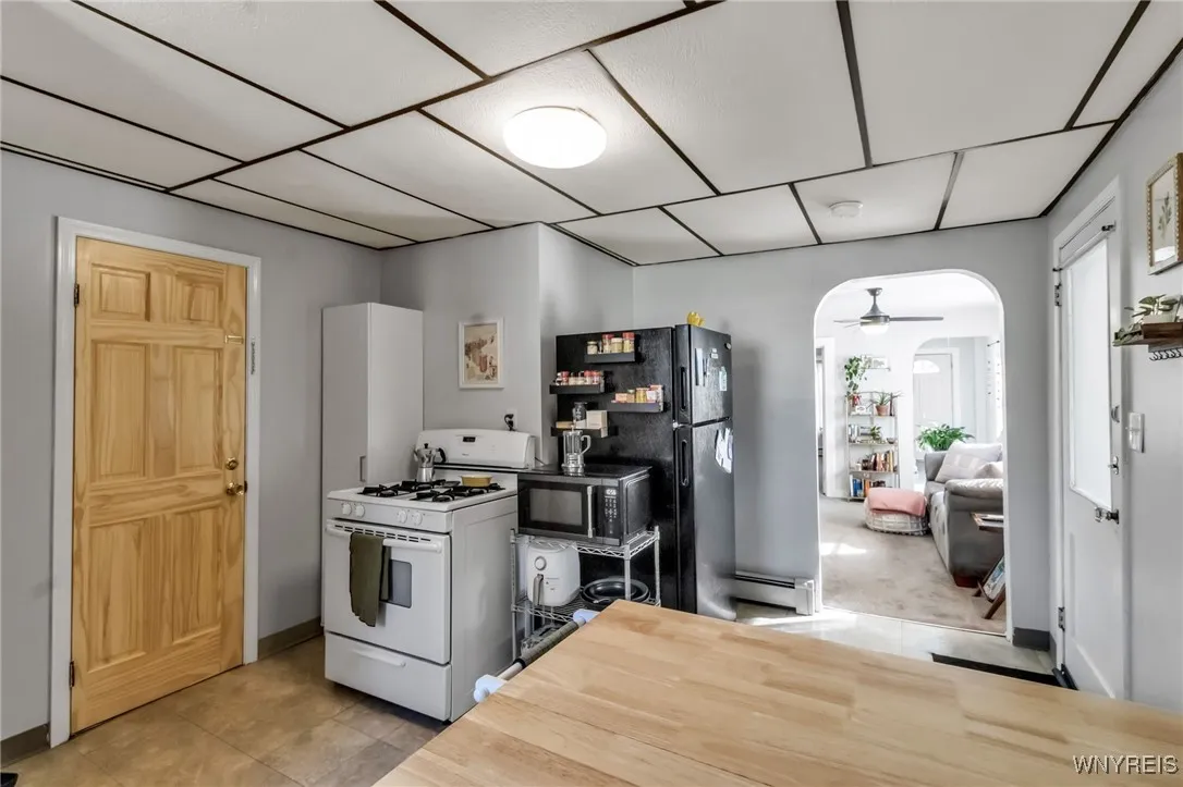 4022 Sheldon Road, Hamburg, New York 14127, Hamburg, New York 14127, 5 Bedrooms Bedrooms, ,3 BathroomsBathrooms,Residential,Closed,4022 Sheldon Road, Hamburg, New York 14127,0,B1642294