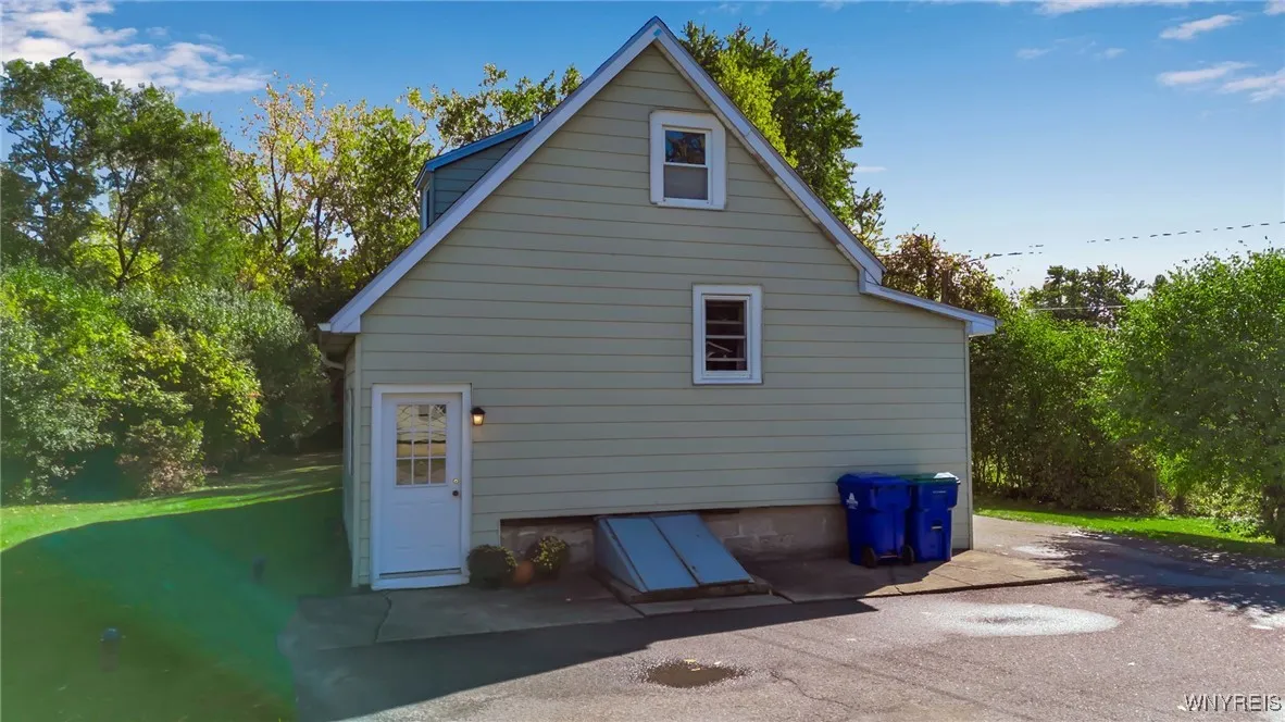 4022 Sheldon Road, Hamburg, New York 14127, Hamburg, New York 14127, 5 Bedrooms Bedrooms, ,3 BathroomsBathrooms,Residential,Closed,4022 Sheldon Road, Hamburg, New York 14127,0,B1642294