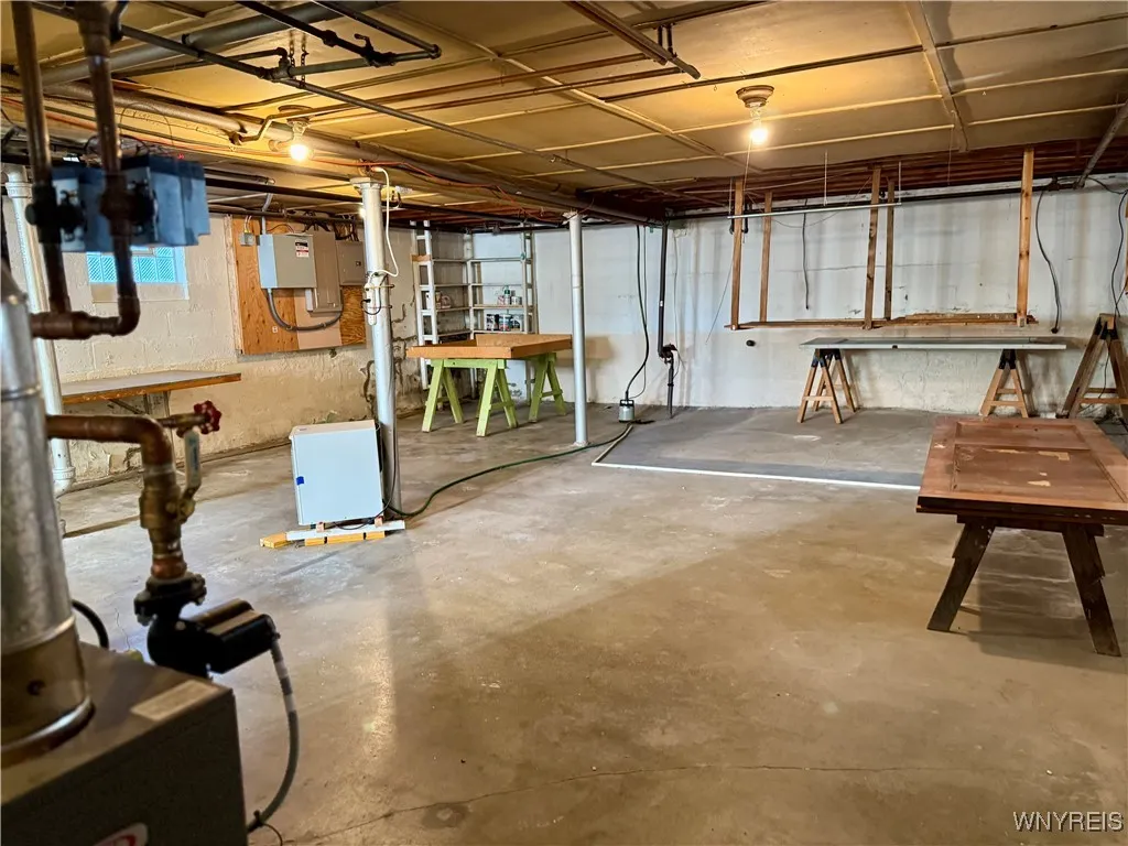 238 Cayuga Road, Cheektowaga, New York 14225, Cheektowaga, New York 14225, 3 Bedrooms Bedrooms, 5 Rooms Rooms,1 BathroomBathrooms,Residential,For Sale,238 Cayuga Road, Cheektowaga, New York 14225,0,B1643610