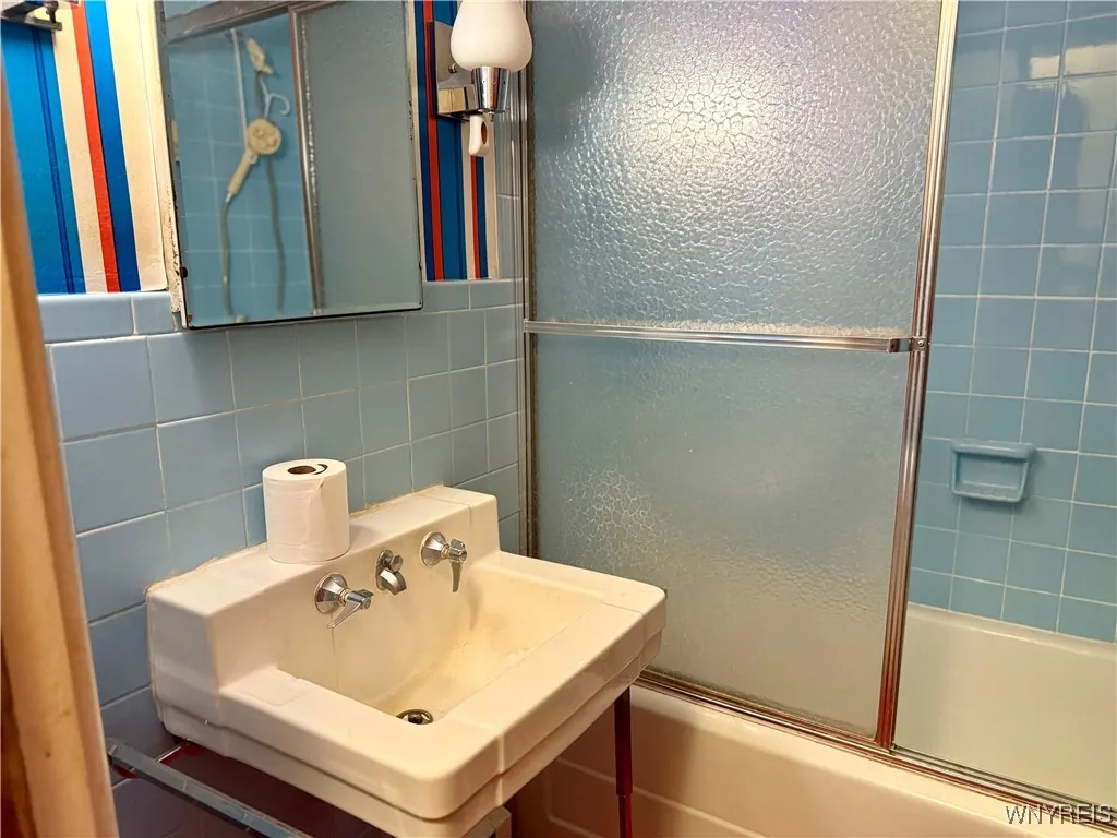 full bath