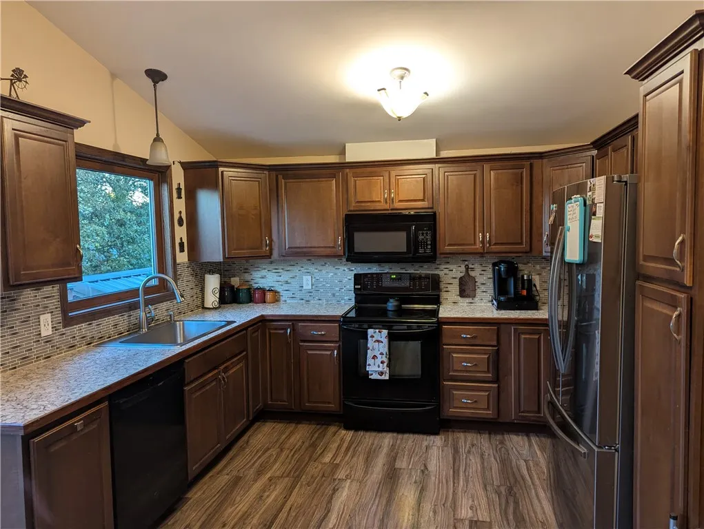 12871 Ridge Road, Gaines, New York 14411, Gaines, New York 14411, 3 Bedrooms Bedrooms, 6 Rooms Rooms,2 BathroomsBathrooms,Residential,For Sale,12871 Ridge Road, Gaines, New York 14411,0,R1644427
