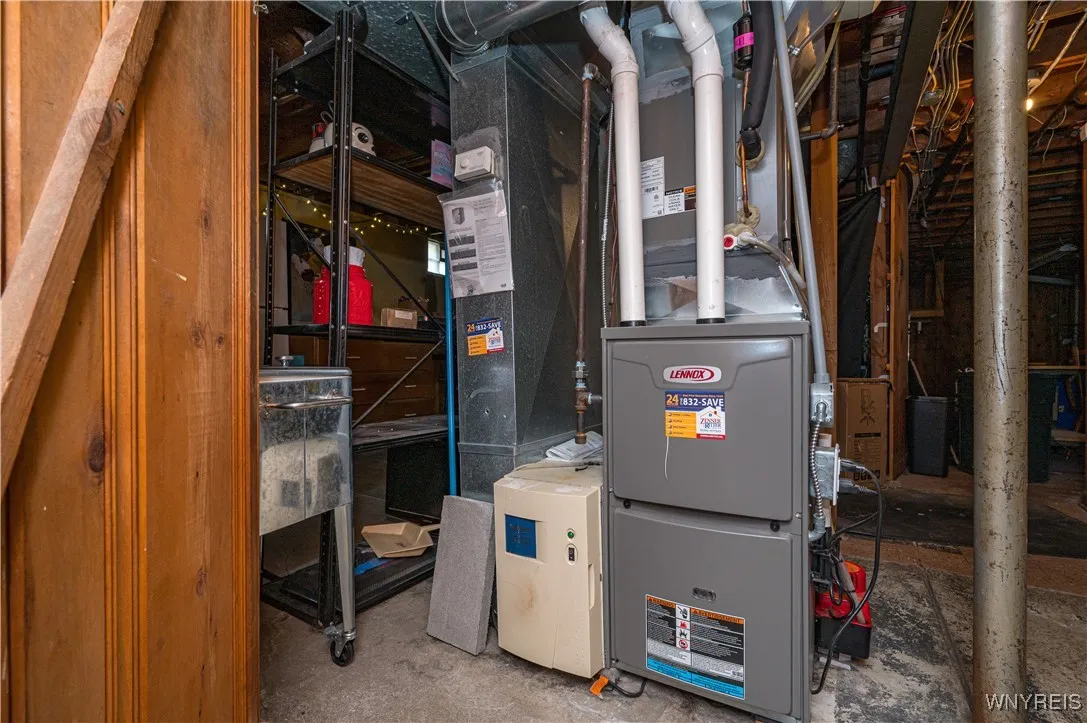 83 Keats Avenue, Tonawanda, New York 14150, Tonawanda, New York 14150, 3 Bedrooms Bedrooms, 7 Rooms Rooms,1 BathroomBathrooms,Residential,For Sale,83 Keats Avenue, Tonawanda, New York 14150,0,B1644447