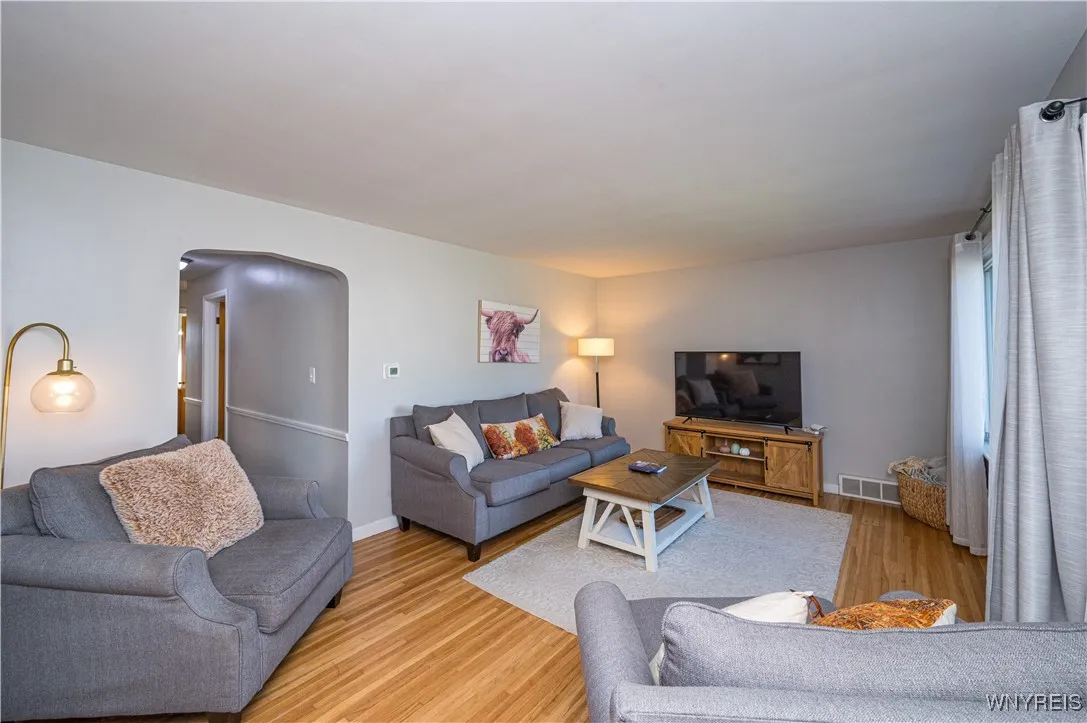 83 Keats Avenue, Tonawanda, New York 14150, Tonawanda, New York 14150, 3 Bedrooms Bedrooms, 7 Rooms Rooms,1 BathroomBathrooms,Residential,For Sale,83 Keats Avenue, Tonawanda, New York 14150,0,B1644447