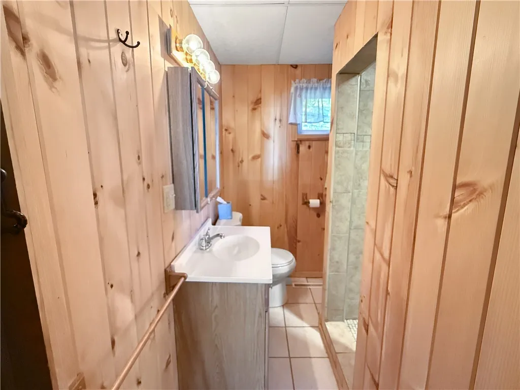 2258 Knights Lane, Carlton, New York 14571, Carlton, New York 14571, 3 Bedrooms Bedrooms, 5 Rooms Rooms,1 BathroomBathrooms,Residential,For Sale,2258 Knights Lane, Carlton, New York 14571,0,R1643841