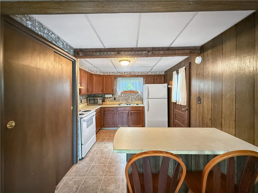 2258 Knights Lane, Carlton, New York 14571, Carlton, New York 14571, 3 Bedrooms Bedrooms, 5 Rooms Rooms,1 BathroomBathrooms,Residential,For Sale,2258 Knights Lane, Carlton, New York 14571,0,R1643841