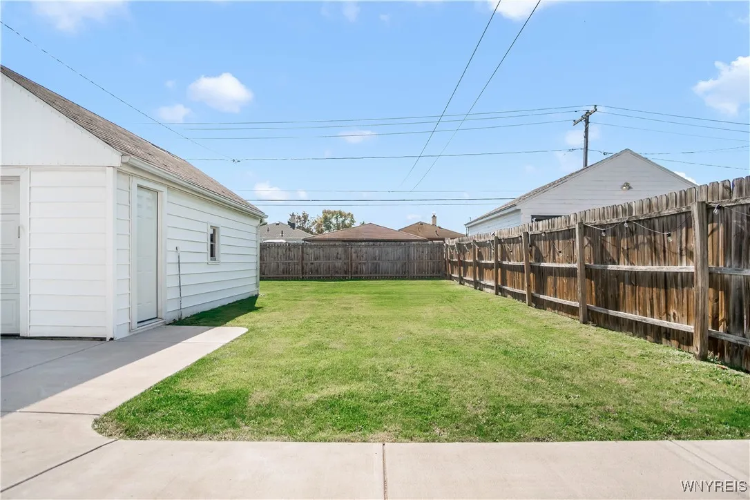 157 Moulton Avenue, Tonawanda, New York 14223, Tonawanda, New York 14223, 4 Bedrooms Bedrooms, 6 Rooms Rooms,1 BathroomBathrooms,Residential,For Sale,157 Moulton Avenue, Tonawanda, New York 14223,0,B1644187