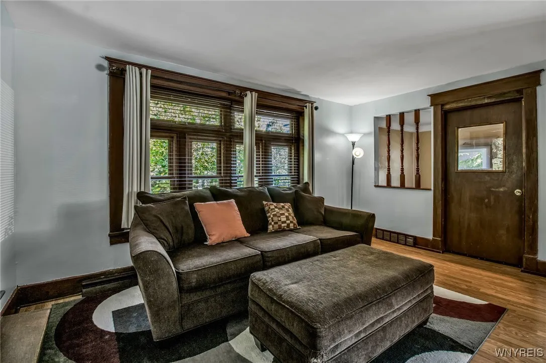 170 Glen Avenue, Amherst, New York 14221, Amherst, New York 14221, 3 Bedrooms Bedrooms, 6 Rooms Rooms,1 BathroomBathrooms,Residential,For Sale,170 Glen Avenue, Amherst, New York 14221,0,B1643653