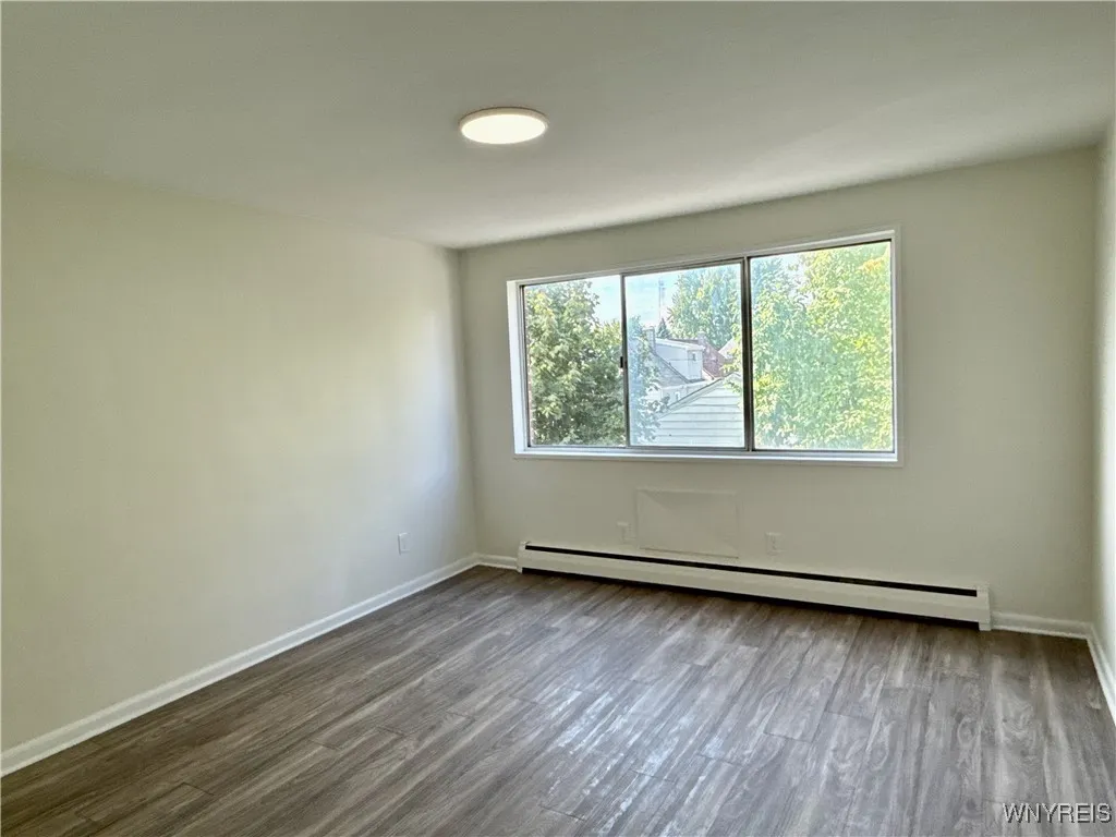 130 Sanders Road, Buffalo, New York 14216, Buffalo, New York 14216, 2 Bedrooms Bedrooms, 5 Rooms Rooms,1 BathroomBathrooms,Residential Lease,For Rent,130 Sanders Road, Buffalo, New York 14216,0,B1642666