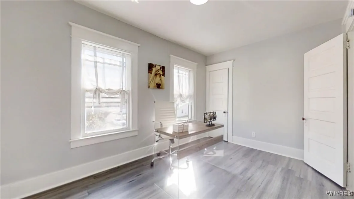 36 Layer Avenue, Buffalo, New York 14207, Buffalo, New York 14207, 3 Bedrooms Bedrooms, 7 Rooms Rooms,1 BathroomBathrooms,Residential,For Sale,36 Layer Avenue, Buffalo, New York 14207,0,B1644398