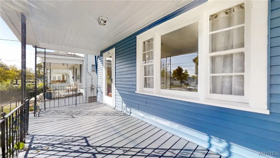 36 Layer Avenue, Buffalo, New York 14207, Buffalo, New York 14207, 3 Bedrooms Bedrooms, 7 Rooms Rooms,1 BathroomBathrooms,Residential,For Sale,36 Layer Avenue, Buffalo, New York 14207,0,B1644398