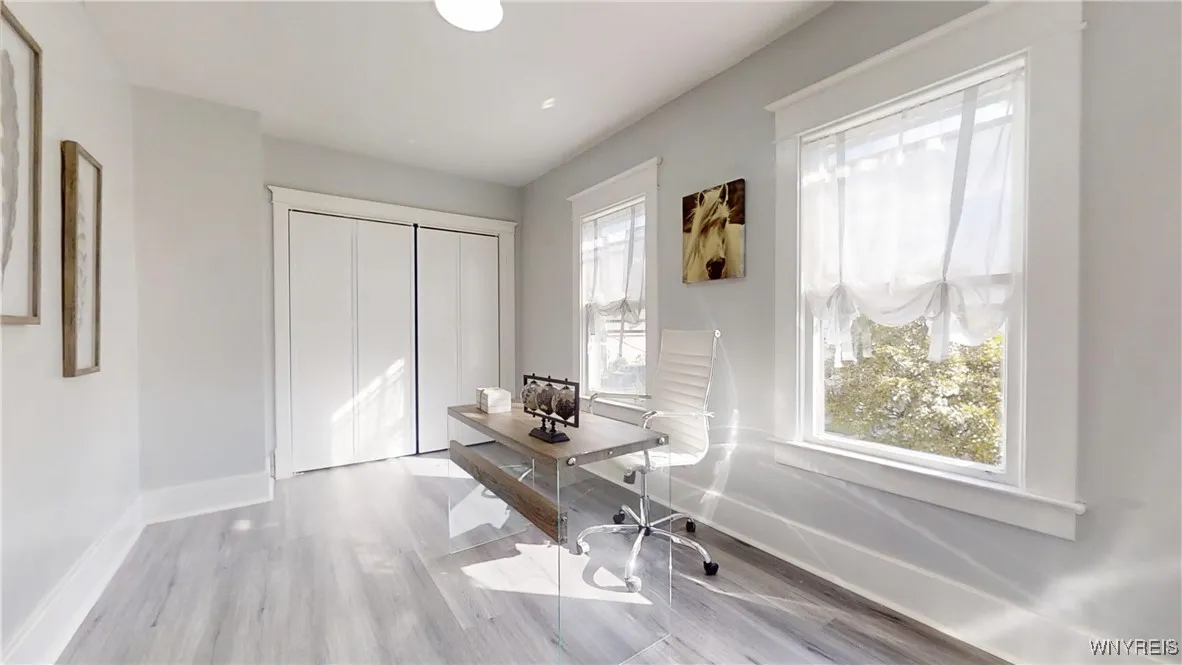 36 Layer Avenue, Buffalo, New York 14207, Buffalo, New York 14207, 3 Bedrooms Bedrooms, 7 Rooms Rooms,1 BathroomBathrooms,Residential,For Sale,36 Layer Avenue, Buffalo, New York 14207,0,B1644398