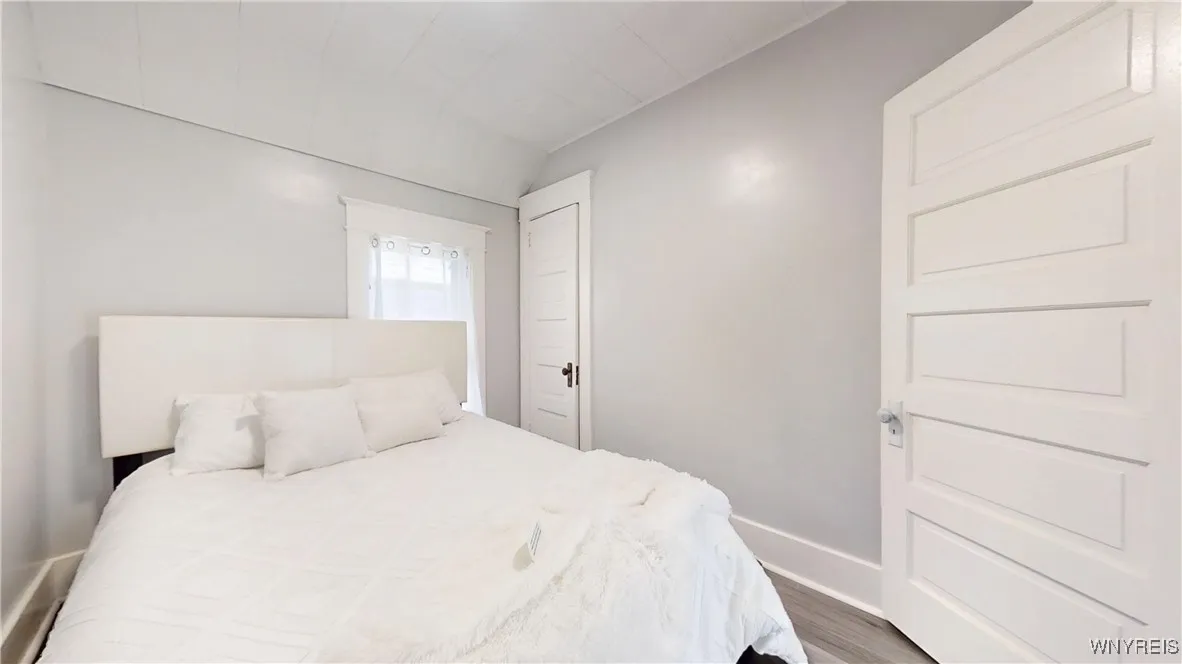 36 Layer Avenue, Buffalo, New York 14207, Buffalo, New York 14207, 3 Bedrooms Bedrooms, 7 Rooms Rooms,1 BathroomBathrooms,Residential,For Sale,36 Layer Avenue, Buffalo, New York 14207,0,B1644398