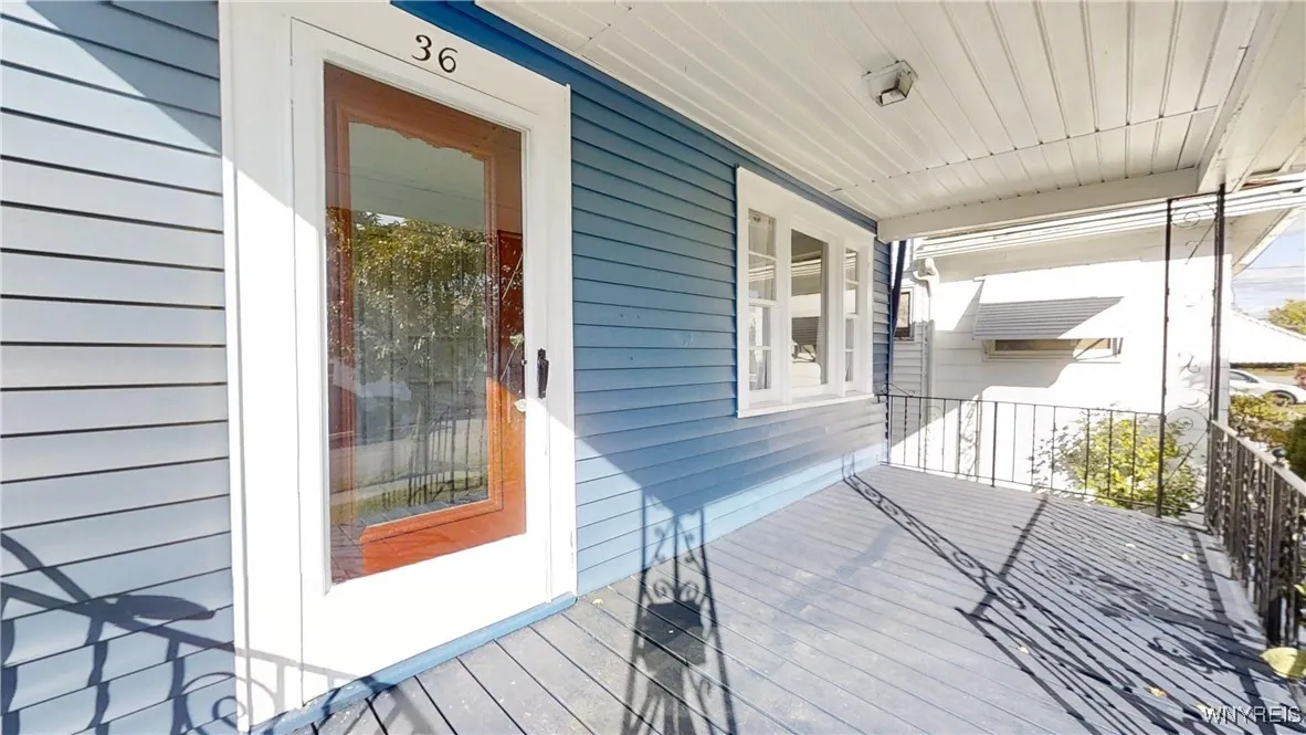 36 Layer Avenue, Buffalo, New York 14207, Buffalo, New York 14207, 3 Bedrooms Bedrooms, 7 Rooms Rooms,1 BathroomBathrooms,Residential,For Sale,36 Layer Avenue, Buffalo, New York 14207,0,B1644398