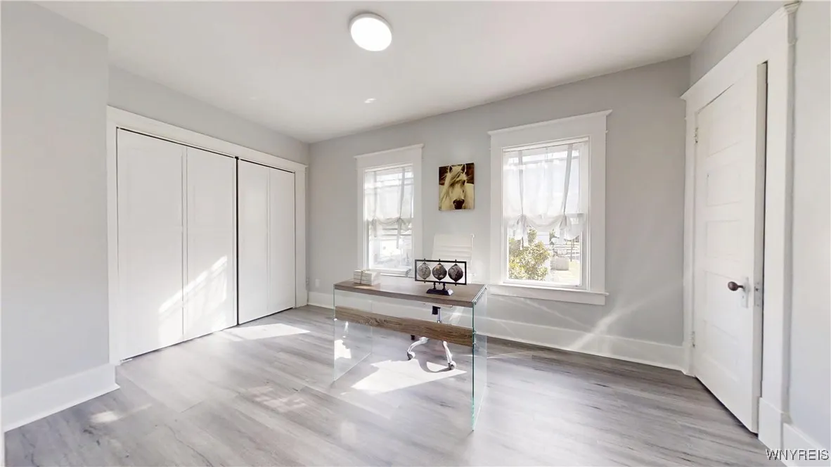 36 Layer Avenue, Buffalo, New York 14207, Buffalo, New York 14207, 3 Bedrooms Bedrooms, 7 Rooms Rooms,1 BathroomBathrooms,Residential,For Sale,36 Layer Avenue, Buffalo, New York 14207,0,B1644398