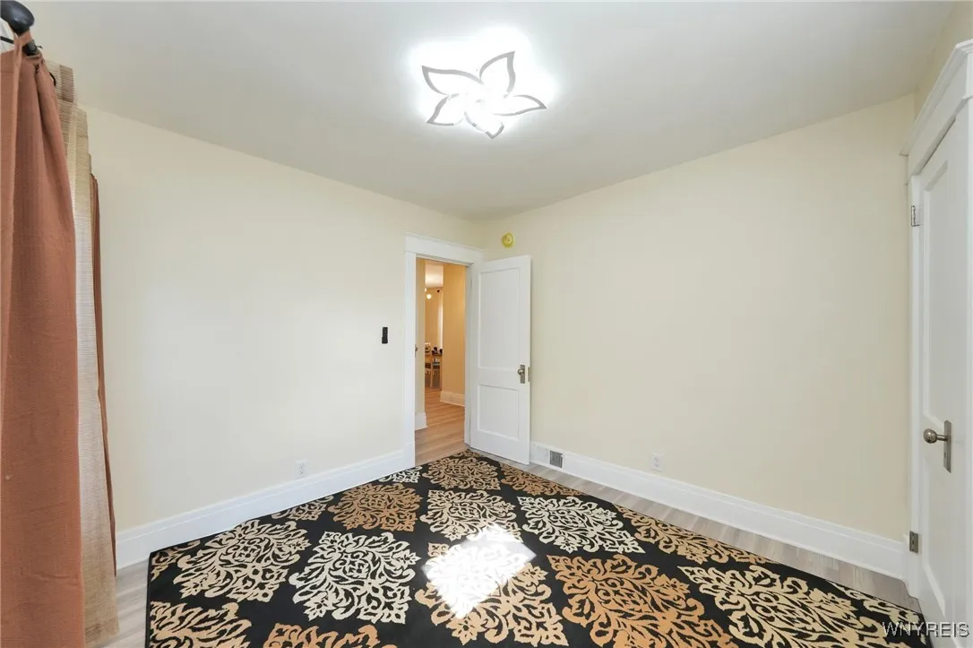 37 Houston Street, Buffalo, New York 14220, Buffalo, New York 14220, 4 Bedrooms Bedrooms, 7 Rooms Rooms,2 BathroomsBathrooms,Residential,For Sale,37 Houston Street, Buffalo, New York 14220,0,B1644495