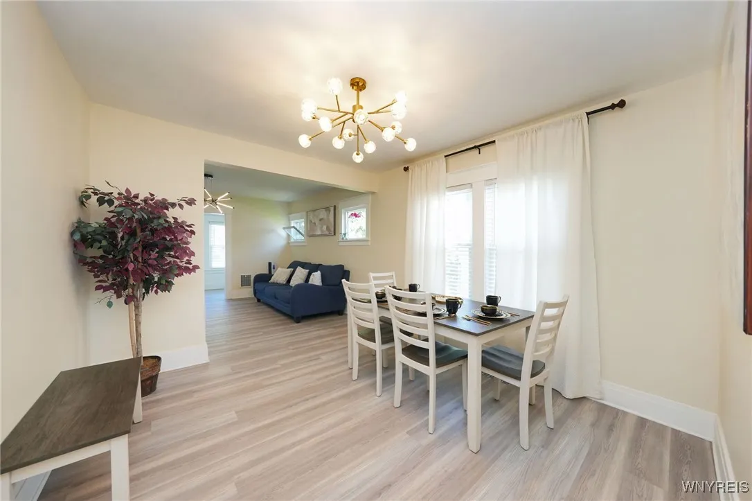 37 Houston Street, Buffalo, New York 14220, Buffalo, New York 14220, 4 Bedrooms Bedrooms, 7 Rooms Rooms,2 BathroomsBathrooms,Residential,For Sale,37 Houston Street, Buffalo, New York 14220,0,B1644495